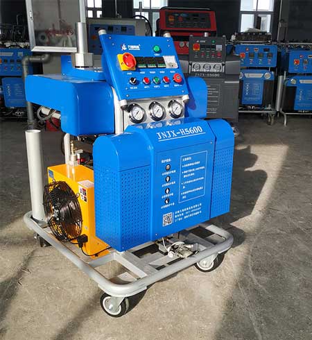 手持小型聚脲噴涂機(jī)(圖2) H5600-小型聚脲噴涂機(jī)