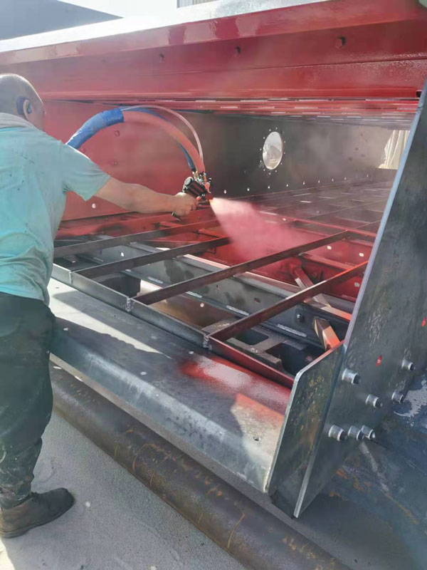 浮選機礦山機械內襯耐磨涂料(圖3) 浮選機礦山機械內襯耐磨涂料施工案例