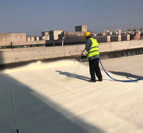 聚氨酯硬泡h5600硬度 硬質聚氨酯泡沫發(fā)泡機(圖3) 屋面保溫聚氨酯硬泡泡沫發(fā)泡案例