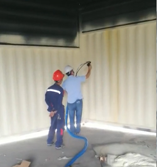 隔熱泡沫噴涂活動房 聚氨酯小型噴涂機(圖2) 隔熱泡沫噴涂活動房案例