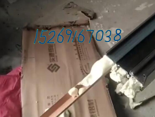 JX-H-P30S 鋁型材穿條機(jī) 產(chǎn)地貨源(圖6) 鋁型材空腔夾層穿條發(fā)泡案例