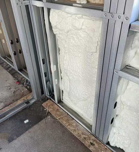 集裝箱房活動(dòng)房屋頂保溫