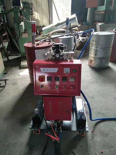 JNJX-III(H)型太陽能聚氨酯發泡機