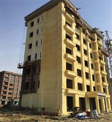 外墻涂料噴涂機(jī)器(圖2) 樓頂噴涂保溫聚氨酯發(fā)泡