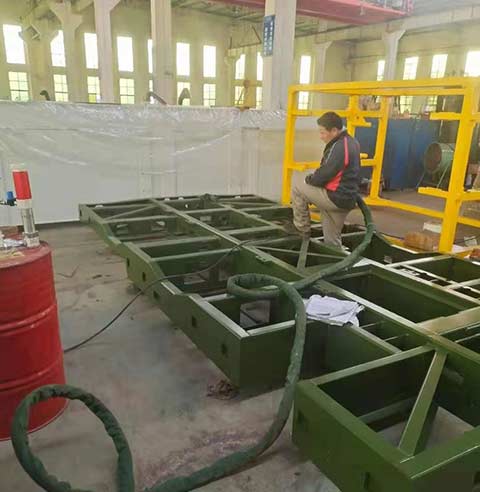 設備框架保溫聚氨酯發泡施工